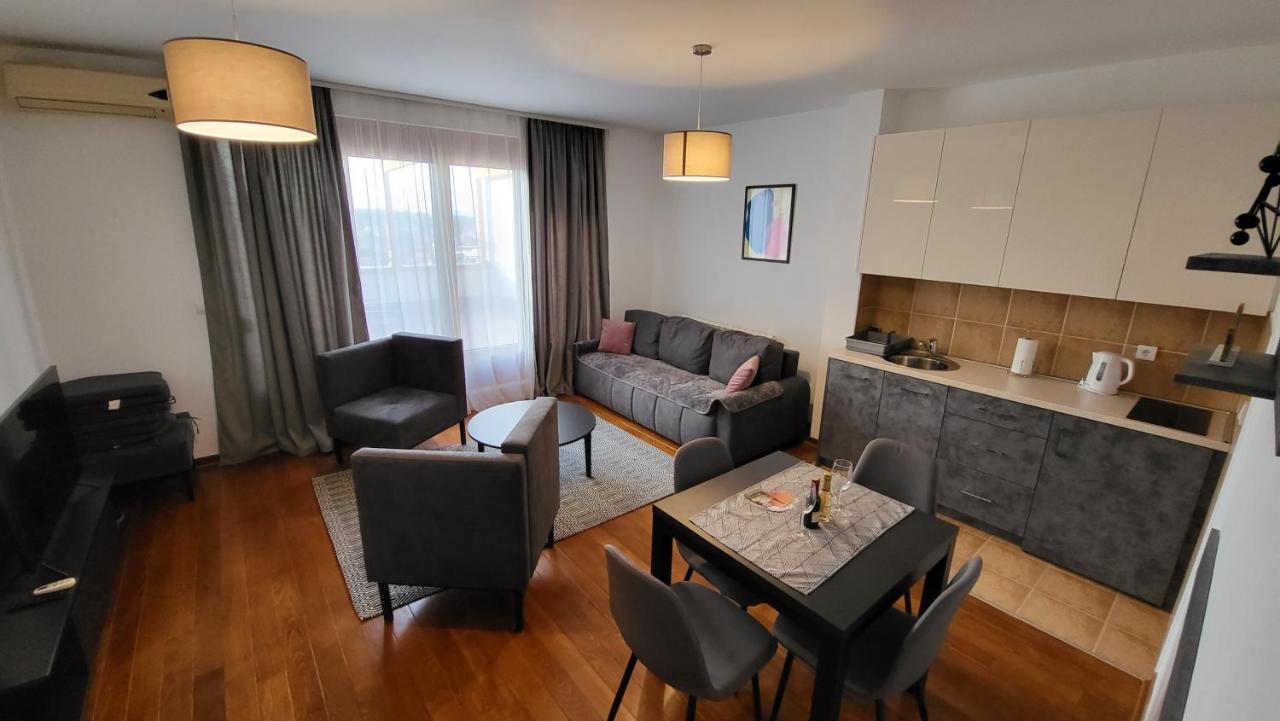 דירות Vrnjačka Banja Relax Lux מראה חיצוני תמונה